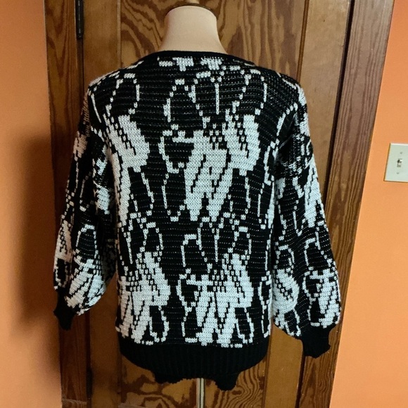 Vintage 80s sparkly abstract art sweater - Picture 9 of 10